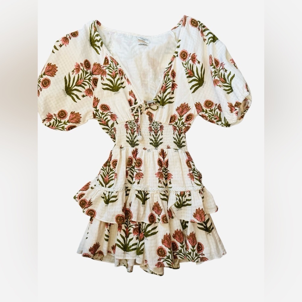 Saylor Shannon floral v neck smocked romper – Size Medium – excellent condition - Picture 5 of 8